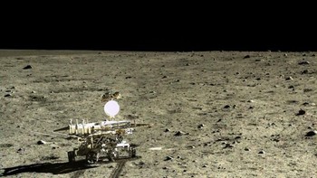 Pada Oktober 2015, Yutu mencatatkan rekor sebagai rover terlama yang beroperasi di Bulan. (Foto: Internet)