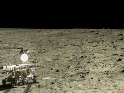 Potret Robot Mungil Asal China yang Menjelajahi Bulan