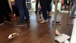 Diserbu Pembeli Jelang Tutup, Sepatu di Clarks GI Berantakan