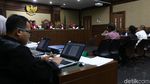 Jalani Sidang Lanjutan, Novanto Bawa Tas Hitam