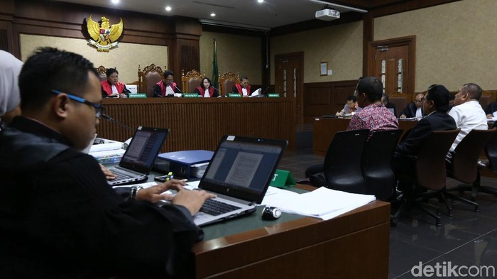 Diberi Tahu Klien, Hotma Sitompul: Ketua e-KTP itu Setya Novanto