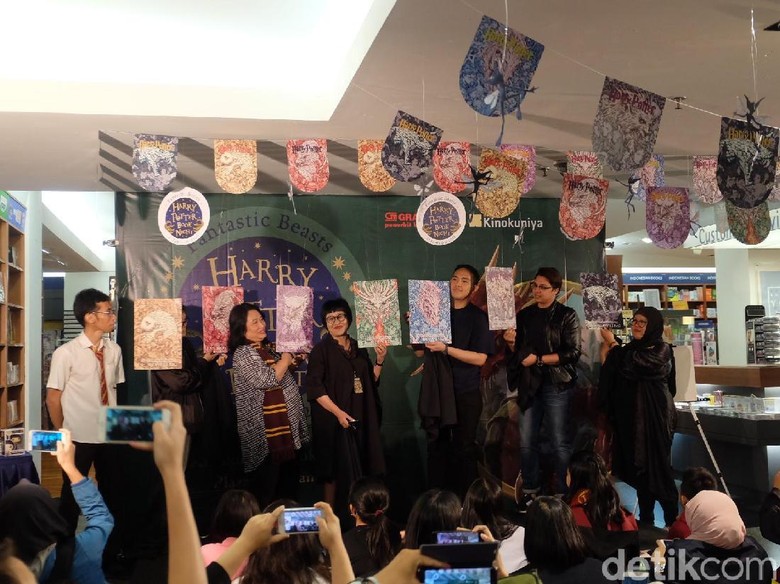 Harry Potter Book Night Kembali Digelar, Siap Kumpul di 7 Februari? Harry Potter Book Night Kembali Digelar, Siap Kumpul di 7 Februari?