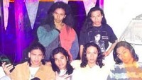 Bagaimana gaya Anang, rocker banget ya? (Dok. Ist)