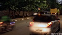 Pihak Satpol PP berjaga mulai pukul 17.00 WIB hingga 21.00 WIB.