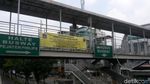 Foto: Spanduk Perubahan Nama Jalan jadi Jl AH Nasution Masih Terpasang