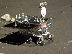 Potret Robot Mungil Asal China yang Menjelajahi Bulan