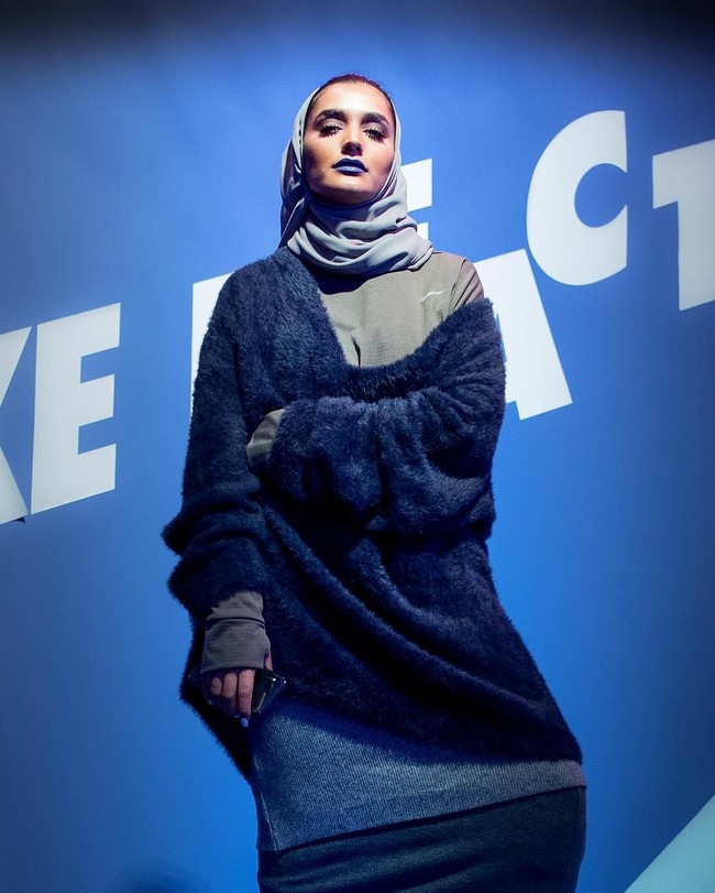 Mthayel Al Ali merupakan Managing Director Tkhayyal Digital Agency. Sosok fashionable ini pun punya fans yang cukup banyak, terlihat dari Instagramnya yang memiliki lebih dari 600 ribu pengikut. Foto: Instagram