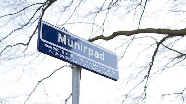 Pejuang hak asasi manusia Munir Said Thalib Al-Kathiri ditabalkan namanya menjadi nama jalan di Den Haag. Munirpad diresmikan pada 14 April 2015.  (Google Maps)