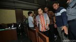 Jalani Sidang Lanjutan, Novanto Bawa Tas Hitam