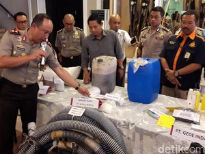 Polisi Tutup Empat Perusahaan Pembuang Limbah ke Sungai Citarum