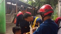 Penyelamatan ini melibatkan satu Tim Rescue Posko Taman Ismail Marzuki (TIM) yang terdiri dari 4 orang.