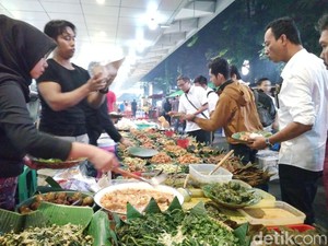 Seru! Kulineran Malam di Kawasan Blok M di 5 Tempat Ini!