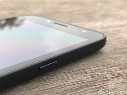 Unboxing Galaxy J2 Pro, Ponsel Anak Muda Rp 1,9 Juta