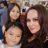 Bagaimana menurutmu penampulan Victorine ini? Cantik dan awet muda ya. Foto: Instagram