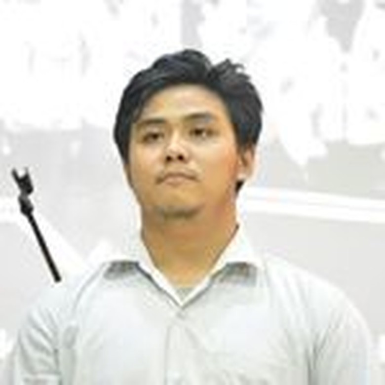 Ketua BEM UI Tegaskan Kartu Kuning ke Jokowi Bukan Aksi Pesanan Ketua BEM UI Tegaskan Kartu Kuning ke Jokowi Bukan Aksi Pesanan