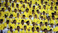 Universitas Indonesia punya etika menghubungi dosen melalui telepon genggam. Etika itu disosialisasikan sejak tahun lalu. Kepala Humas UI Rifelly Dewi Astuti menyebut imbauan itu bertujuan agar mahasiswa menjaga sopan santun saat berinteraksi dengan dosen. (Foto: Rengga Sancaya)
