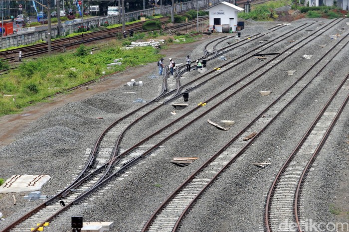Melihat Perkembangan Proyek Depo Lokomotif Cipinang