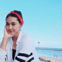 Memiliki wajah cantik dan tubuh yang tinggi, penampilan Pungky ini sering disebut netizen lebih cocok menjadi model. Foto: Instagram
