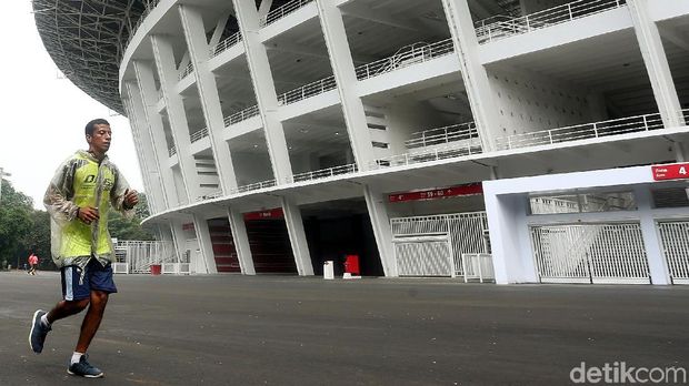 Setelah renovasi Stadion Utama Gelora Bung Karno rampung, kini masyarakat bisa kembali joging dan berolahraga lainnya di sekeliling stadion utama.