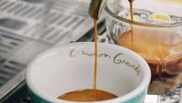 Camoon Grounds Coffee Roaster sudah populer di kalangan pencinta kopi. Menyediakan beragam jenis kopi lokal seperti Aceh Gayo, Kerinci, dan Toraja. Anda bisa menemukan coffee shop ini di Sudirman City Walk dan Neo Soho Mall. Foto: Istimewa