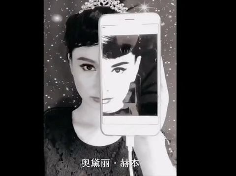 Ibu Rumah Tangga Ini Bisa Jadi Audrey Hepburn Hingga Marilyn Monroe