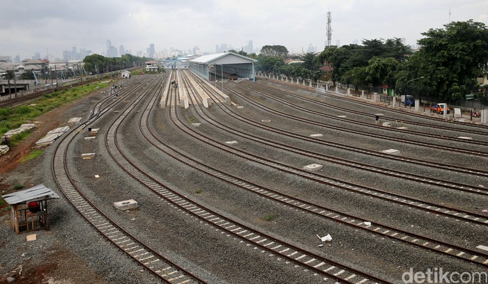 Melihat Perkembangan Proyek Depo Lokomotif Cipinang