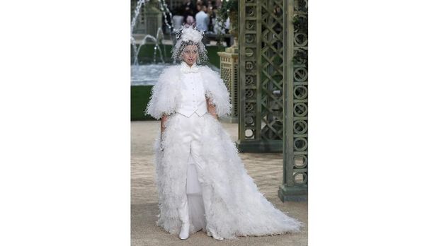 Koleksi Chanel di Paris Couture Week 2018.