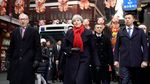 Foto: Saat PM Inggris Nikmati Taman Yu Yuan di Shanghai