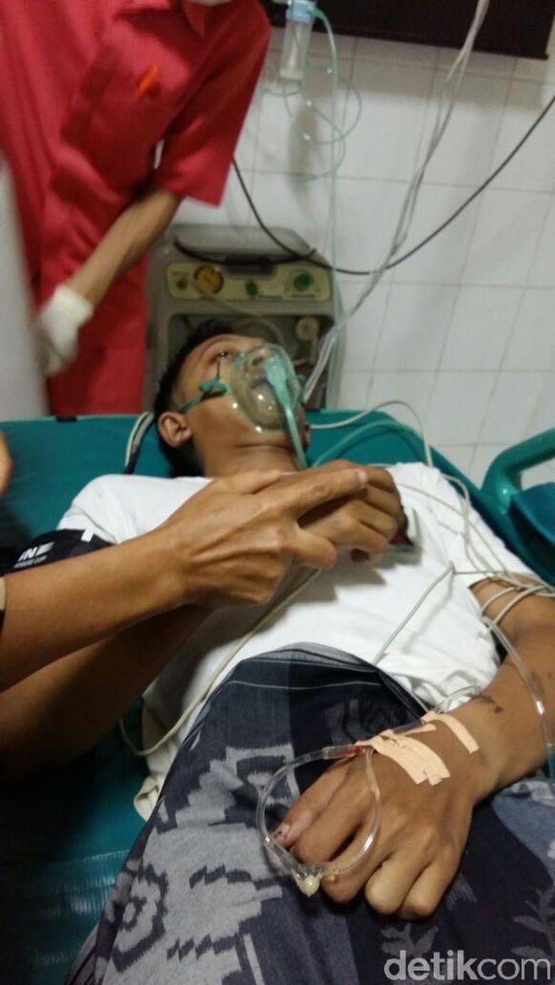 Guru SMA di Sampang, Madura Tewas Diduga Karena Dianiaya Siswa Guru SMA di Sampang, Madura Tewas Diduga Karena Dianiaya Siswa