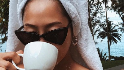 Bathleisure, Tren Foto Pakai Handuk yang Sedang Hits di Kalangan Selebgram