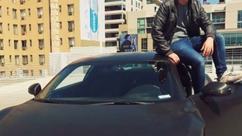 Seiring dengan meroketnya nilai Bitcoin, sampai belasan ribu dolar, Erik pun kaya raya berkat investasi tersebut dan kegiatan bisnis lain yang melibatkan Bitcoin. Foto: Instagram