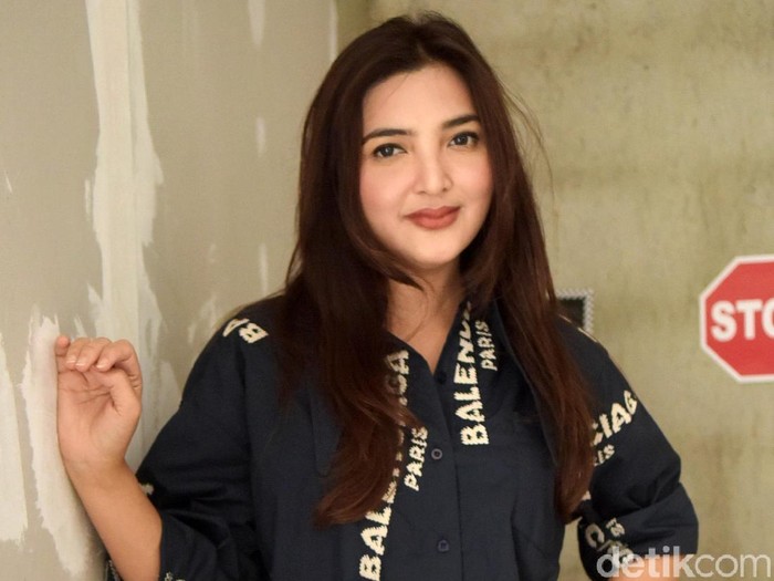 Mantap! Ashanty Berhasil Raih Gelar S2 dengan Nilai A