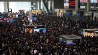 Berdasarkan World Population Review, jumlah warga China mencapai 1,4 miliar jiwa yang tersebar di berbagai wilayah (REUTERS)