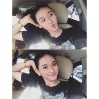 Kecantikan yang dimiliki Pungky juga membuat netizen khususnya pria merasa jatuh hati. Aku yess dadi bojomu pungkyyyy ,hahahaha,komentar netizen @idrisstory yang menawarkan diri untuk jadi suami Pungky. Foto: Instagram