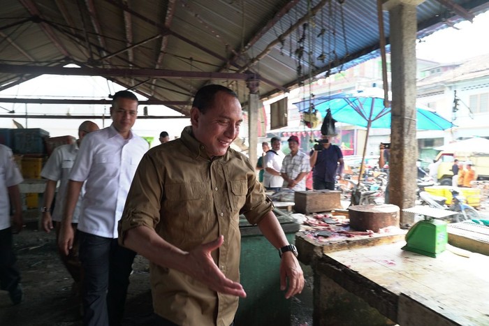 Edy Rahmayadi dan Musa Rajekshah ke Pasar Ikan Tanjungbalai