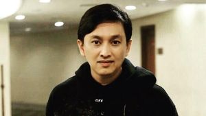 Foto: 7 Musisi Pria yang Wajahnya Tak Berubah dari Dulu Hingga Sekarang