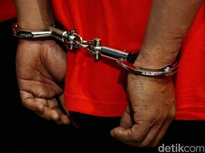 Surat Pemberhentian PNS Korup Baru Terbit Separuh