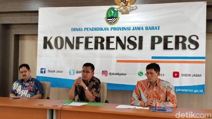 Pemprov Jabar Naikkan Tunjangan Dan Honor Guru Sma