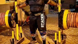 Iron Biby adalah kontestan kejuaraan Strongman atau pria terkuat di dunia. Dengan tubuh yang besar dan kuat, Biby menjadi salah satu kandidat juara.