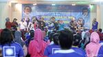 Zulkifli Hasan Senam Bersama Warga