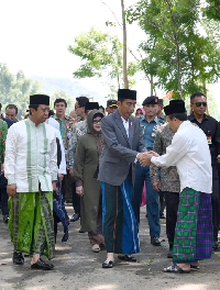 Resmikan Universitas Ibrahimy, Jokowi Pesan Ini ke Menristek