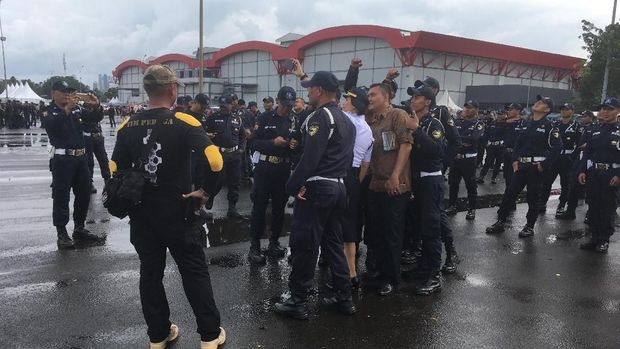 Polri Puji Satpam Jaga Keamanan Warga di Peringatan HUT ke-37