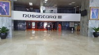 Kebakaran di Kompleks DPR/MPR terjadi di Gedung Nusantara III lantai 4. Gedung ini juga menjadi lokasi ruangan atau kantor para pimpinan DPR/MPR/DPD. Foto: (Zunita/detikcom).