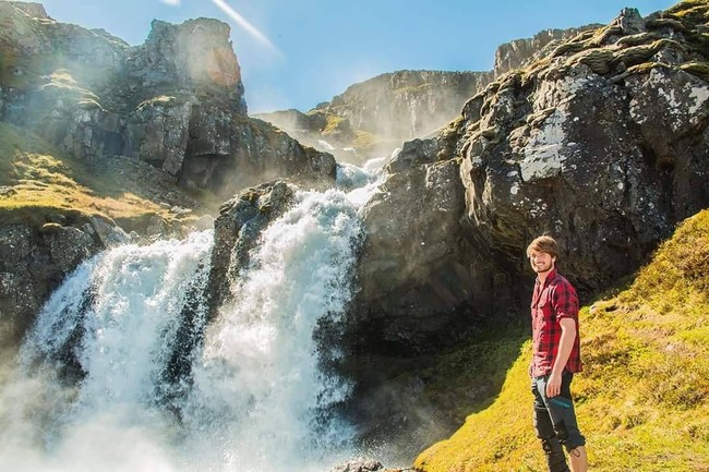 Sebelum memutuskan untuk menjadi guru matematika, Robert melakukan perjalanan selama 17 bulan ke Australia, Selandia Baru, dan banyak negara di Asia Tenggara. Foto: dok. Instagram