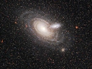 NASA Temukan Galaksi Kanibal, Bumi Terancam?