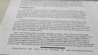 Nama Comey, McCabe, Rosenstein dan Yates terseret karena menandatangani aplikasi FISA untuk pengintaian Page itu. Pengintaian itu dianggap bermotif politik karena didasarkan pada dokumen bernama berkas Rusia yang berisi tuduhan tidak terbukti terhadap Trump. Foto: REUTERS/Jim Bourg