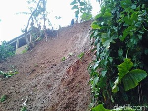 Diguyur Hujan Sejak Kemarin, Longsor Melanda 2 Kecamatan di Kudus