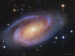 Potret Keindahan Cahaya Bintang Galaksi