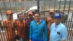 Kompak Berbaju Biru, Ini Gaya Sandiaga-Hotman Paris Lari Bareng
