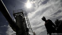 PLTP Karaha secara administratif berada di 5 kabupaten yakni, Kabupaten Sumedang, Garut, Majalengka, Tasikmalaya dan Ciamis dengan rencana pengembangan 30 MW.